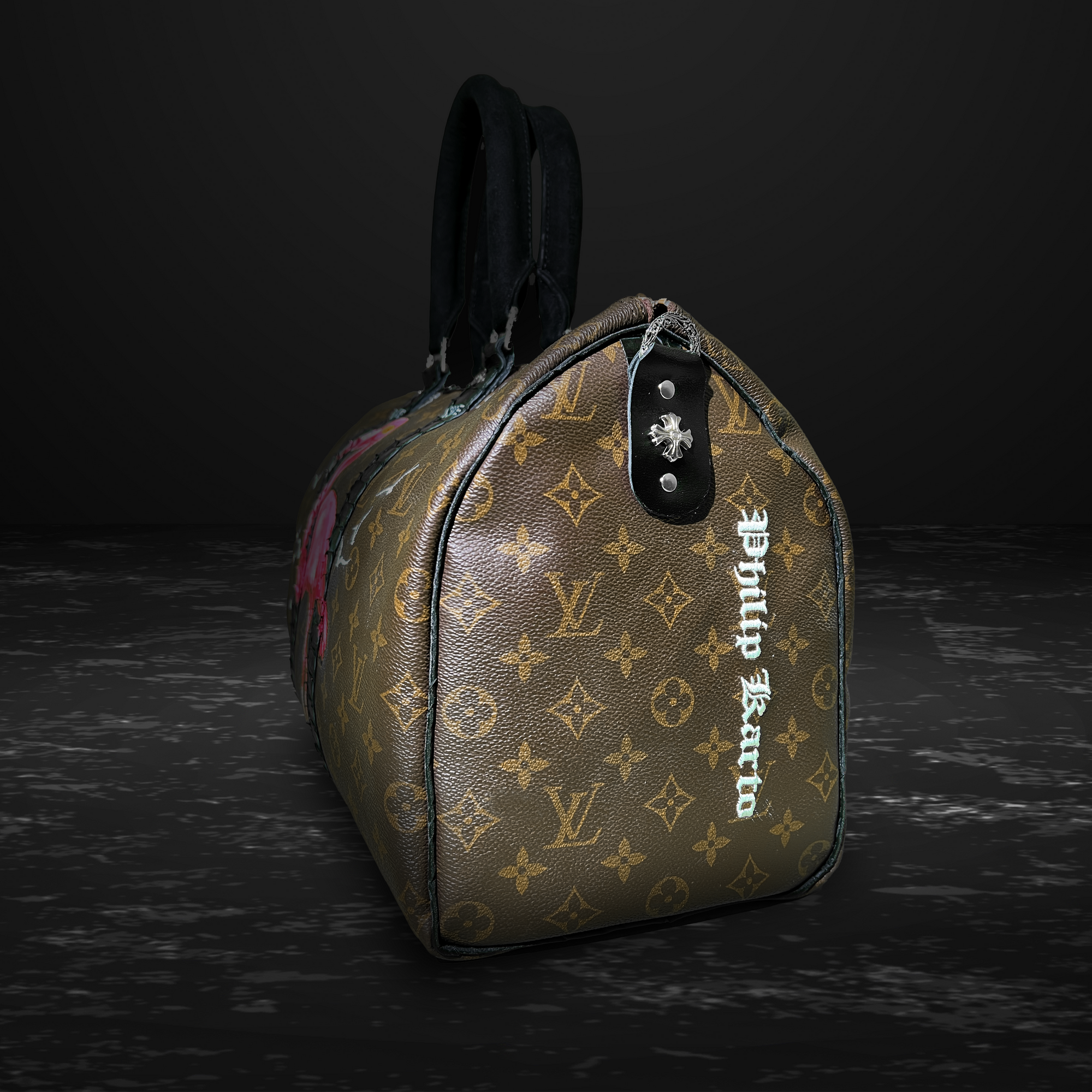 Classic Flamingo Louis Vuitton Keepall 55 bag with cotton textile lining